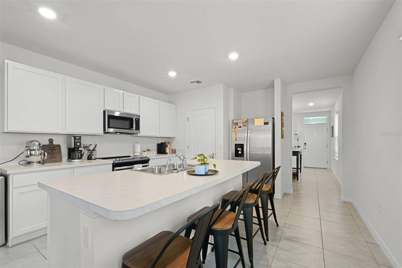 Deltona, FL 32738,935 AUGUST SKY DR