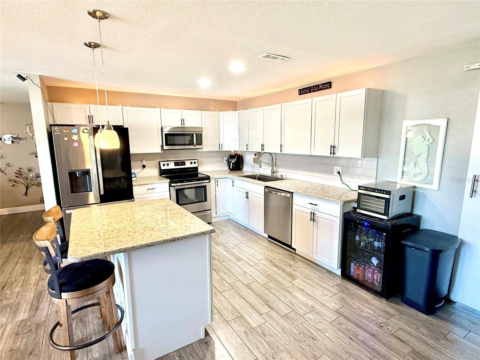 Bradenton, FL 34205,2815 SOUTHERN Pkwy W