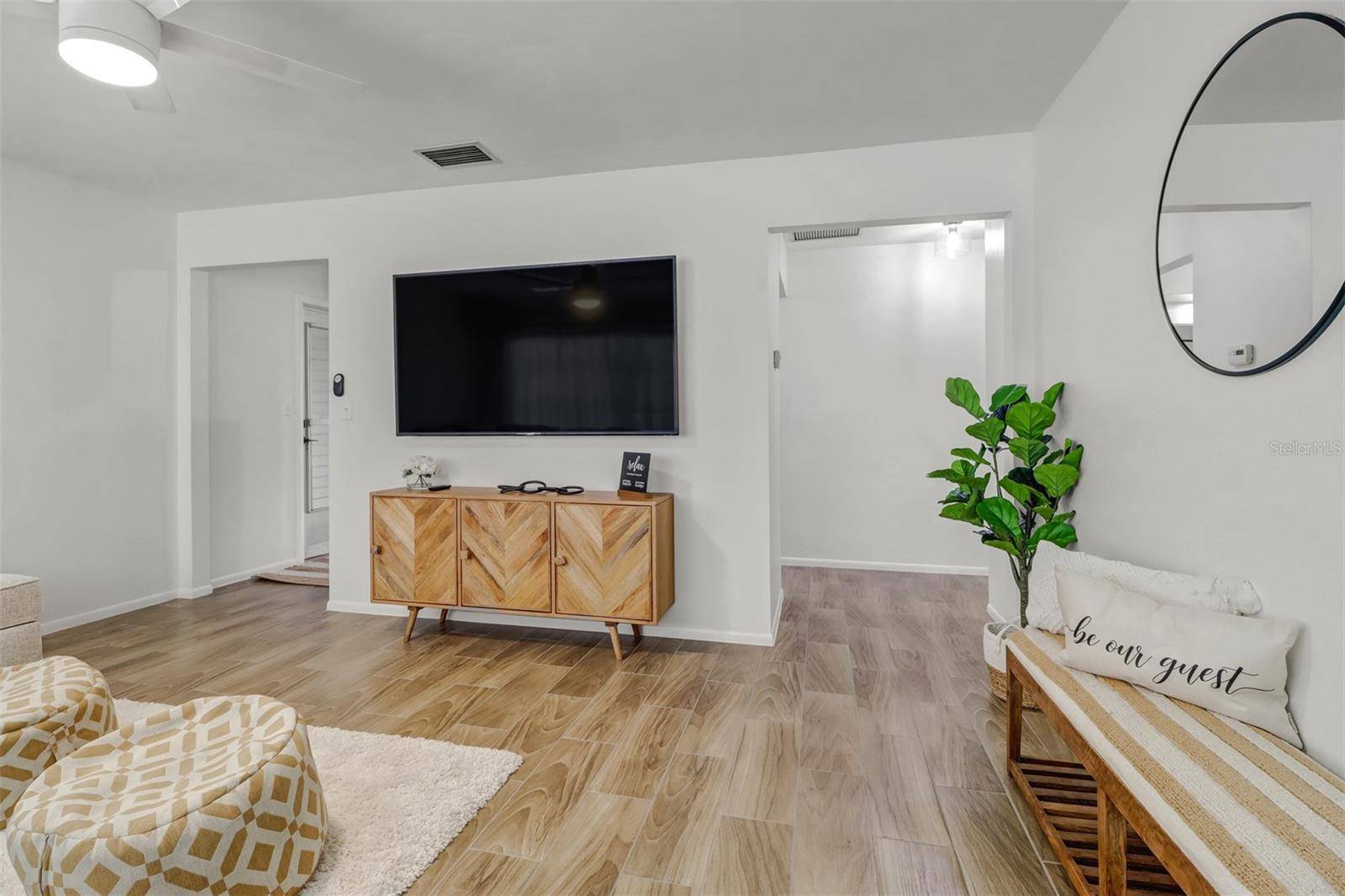 North Fort Myers, FL 33903,4711 FOREST GLEN DR