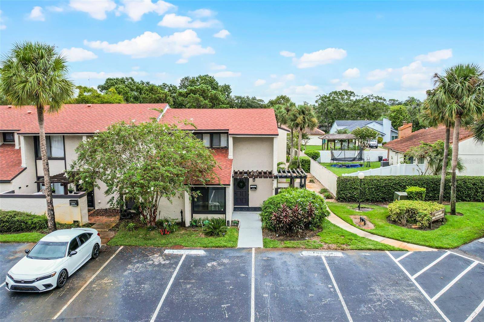 Orlando, FL 32808,4120 PLAYER CIR #105