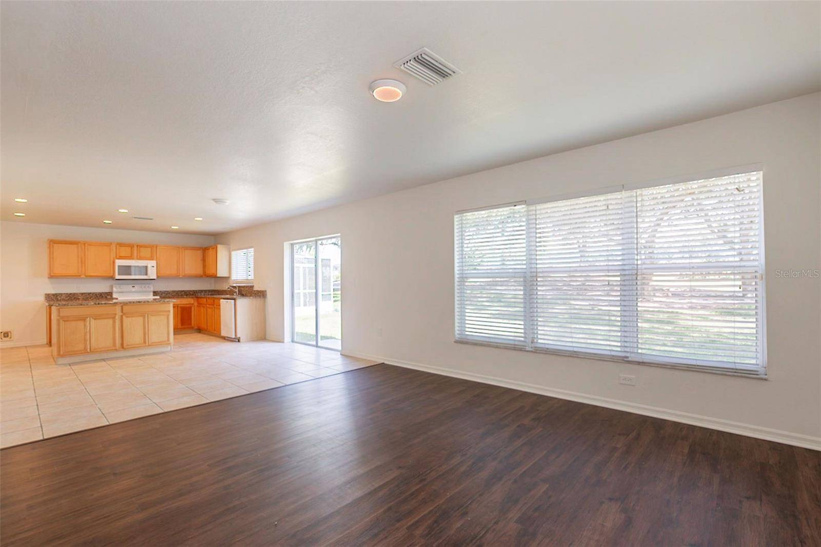 Lakeland, FL 33813,6924 LAKE EAGLEBROOKE DR