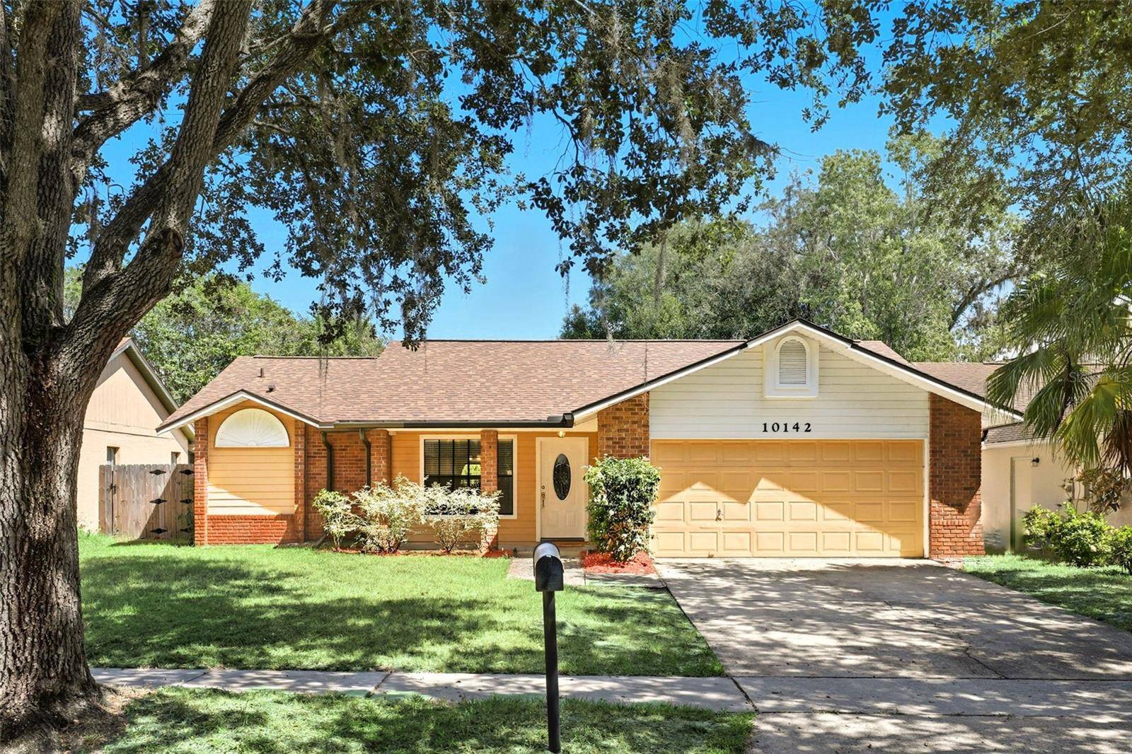 Orlando, FL 32817,10142 CHESHUNT DR