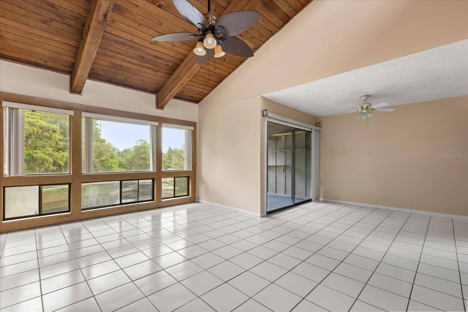 Orlando, FL 32819,5850 PEREGRINE AVE #C10