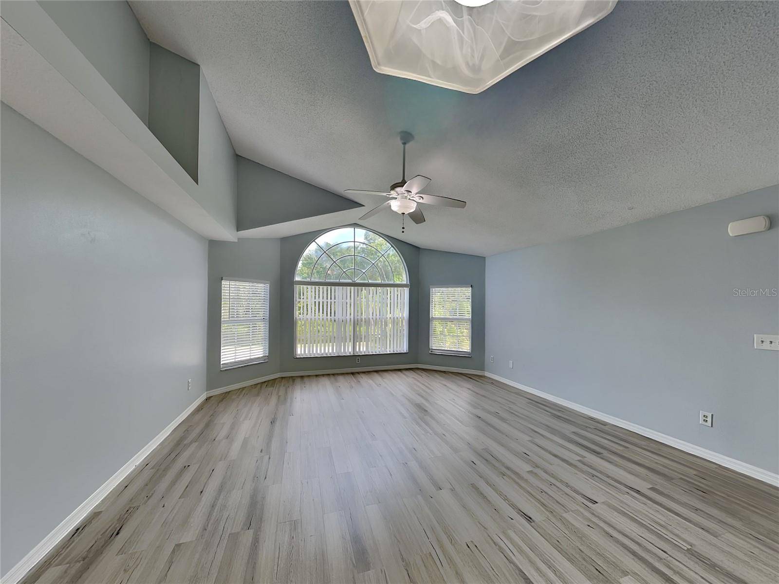 Kissimmee, FL 34746,2020 ROYAL BAY BLVD #92