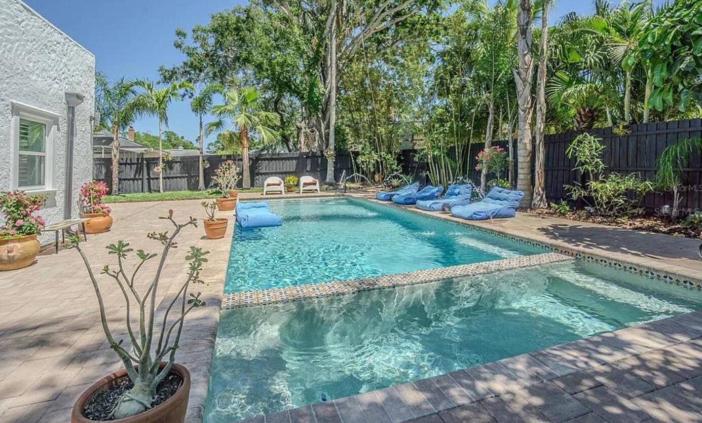 Clearwater, FL 33755,1175 JACKSON RD