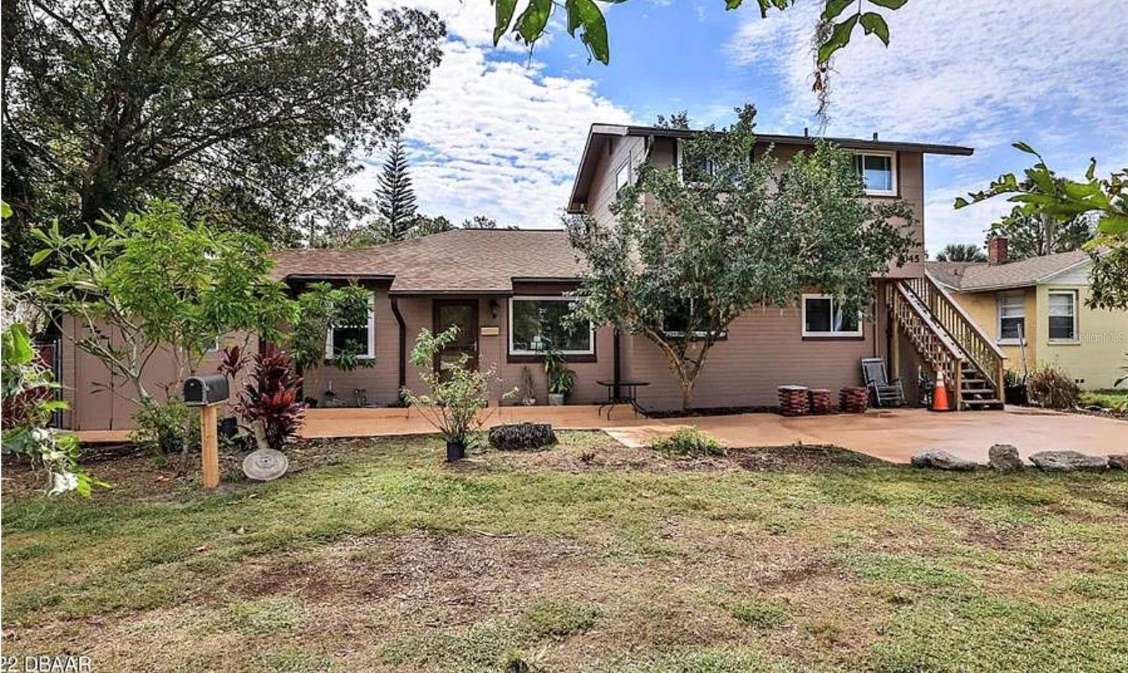 Daytona Beach, FL 32114,1045 W INTERNATIONAL SPEEDWAY BLVD