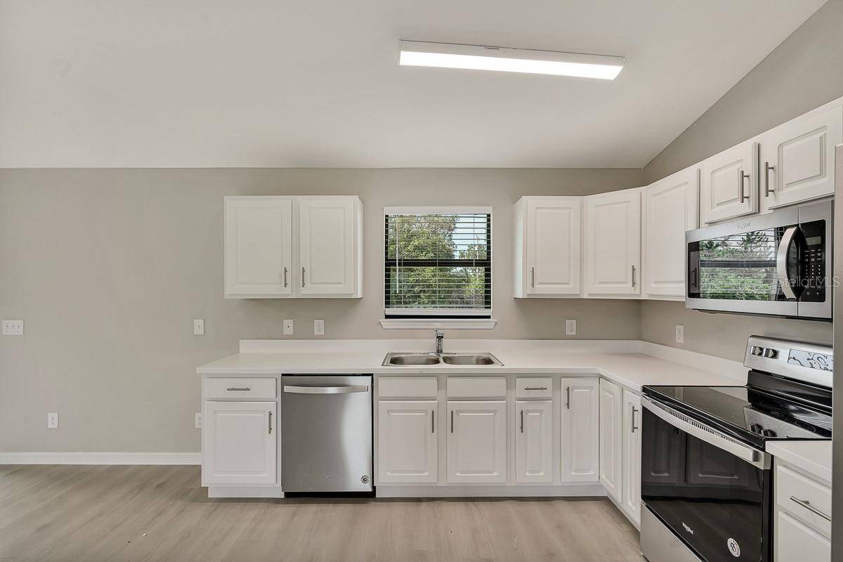 Lehigh Acres, FL 33971,3208 53RD ST W