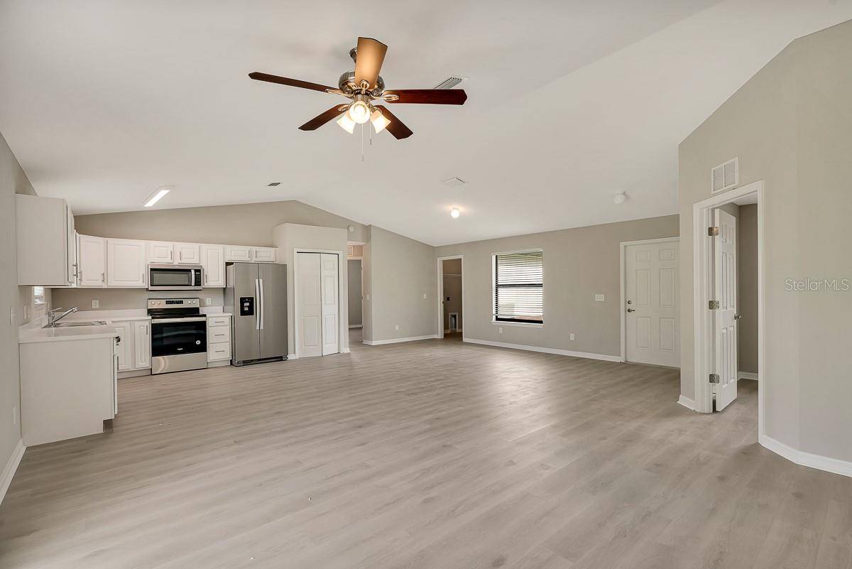 Lehigh Acres, FL 33971,3208 53RD ST W