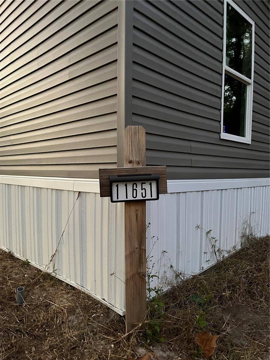 Morriston, FL 32668,11651 SE 82ND ST