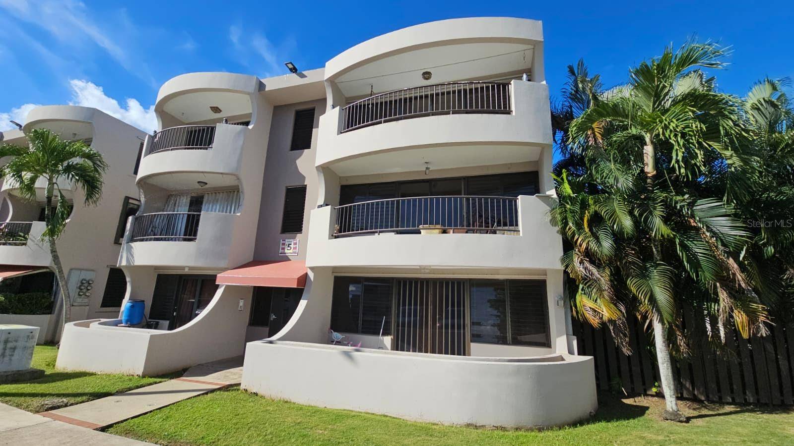 Carolina, PR 00985,200 Calle 535 CONDOMINIO VIZCAYA #5-26