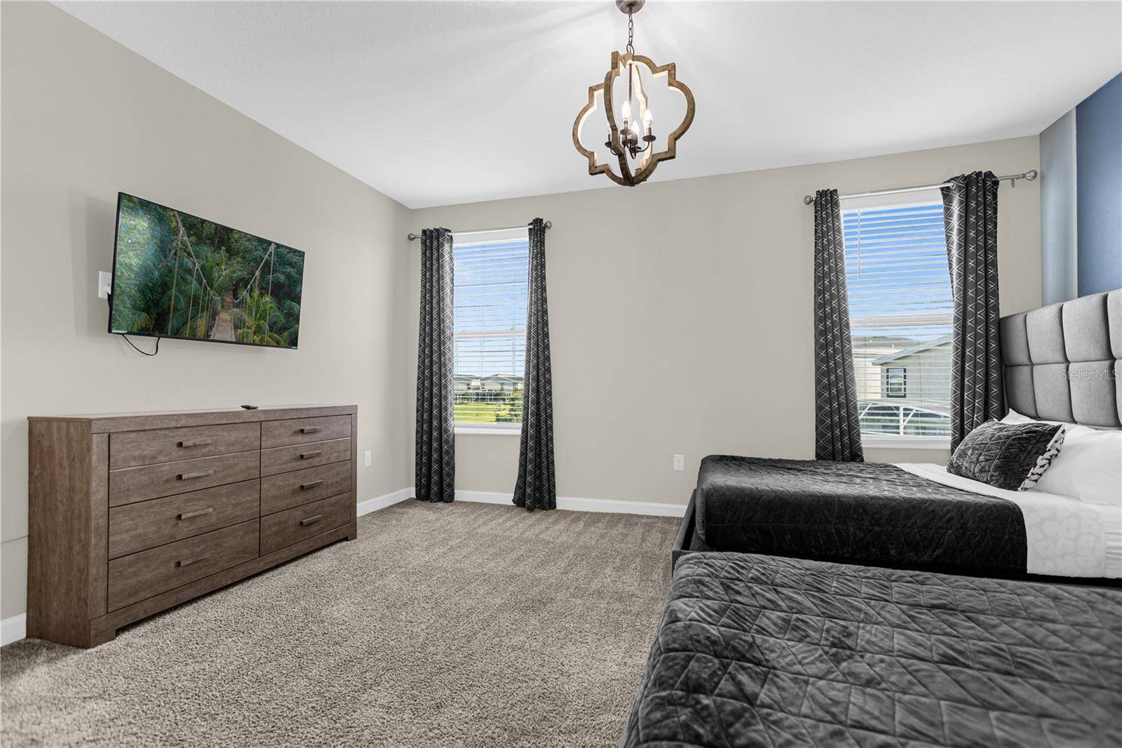 Davenport, FL 33896,8982 CABOT CLIFFS DR