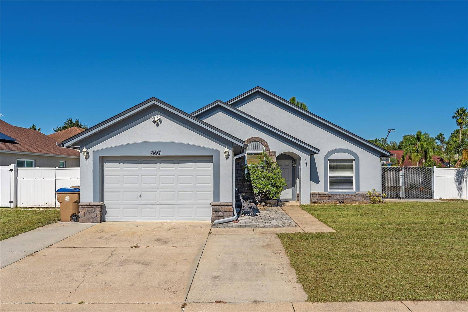 Kissimmee, FL 34747,8601 CAVENDISH DR