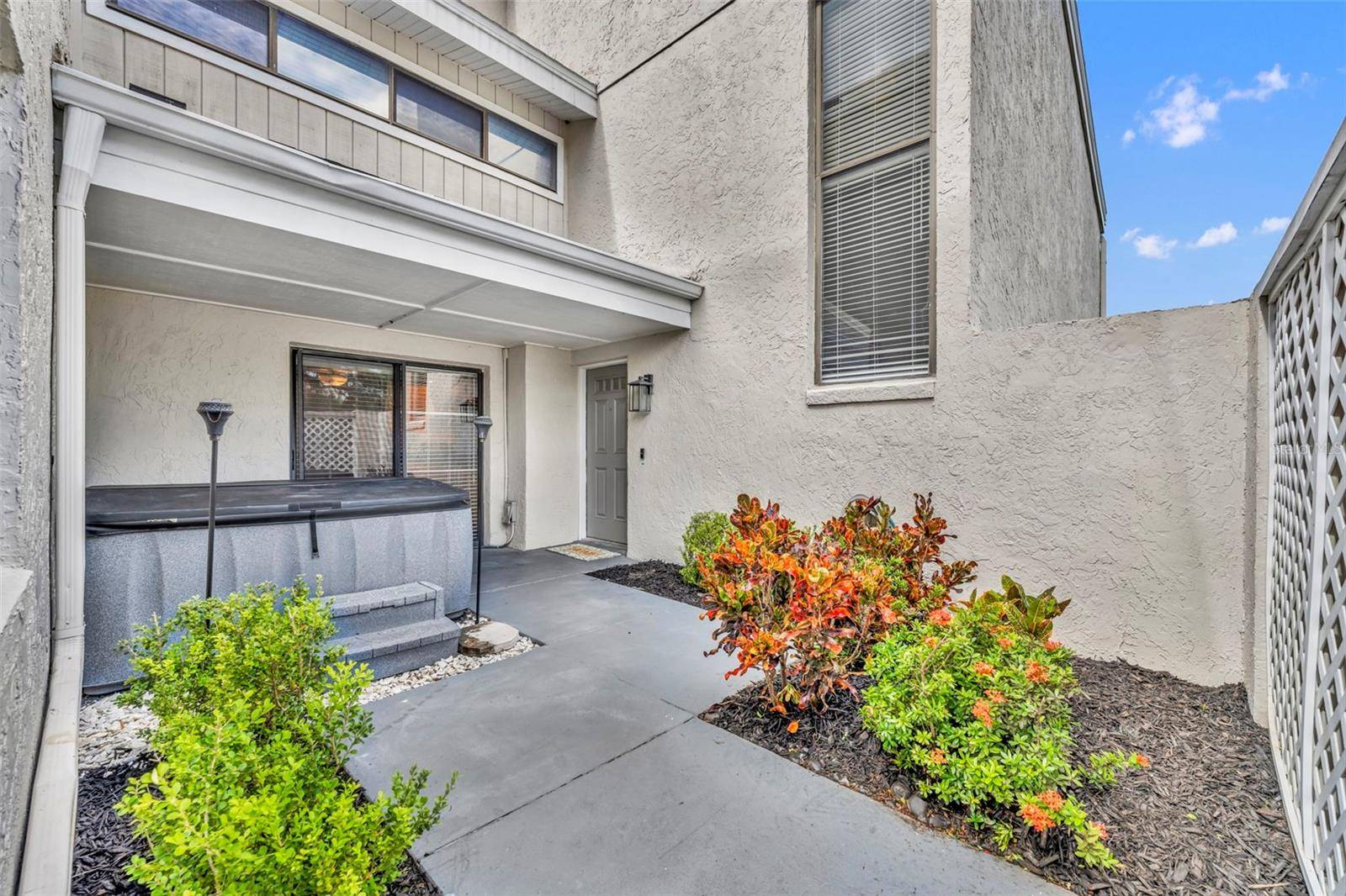 Orlando, FL 32811,5377 VINELAND RD #1-D