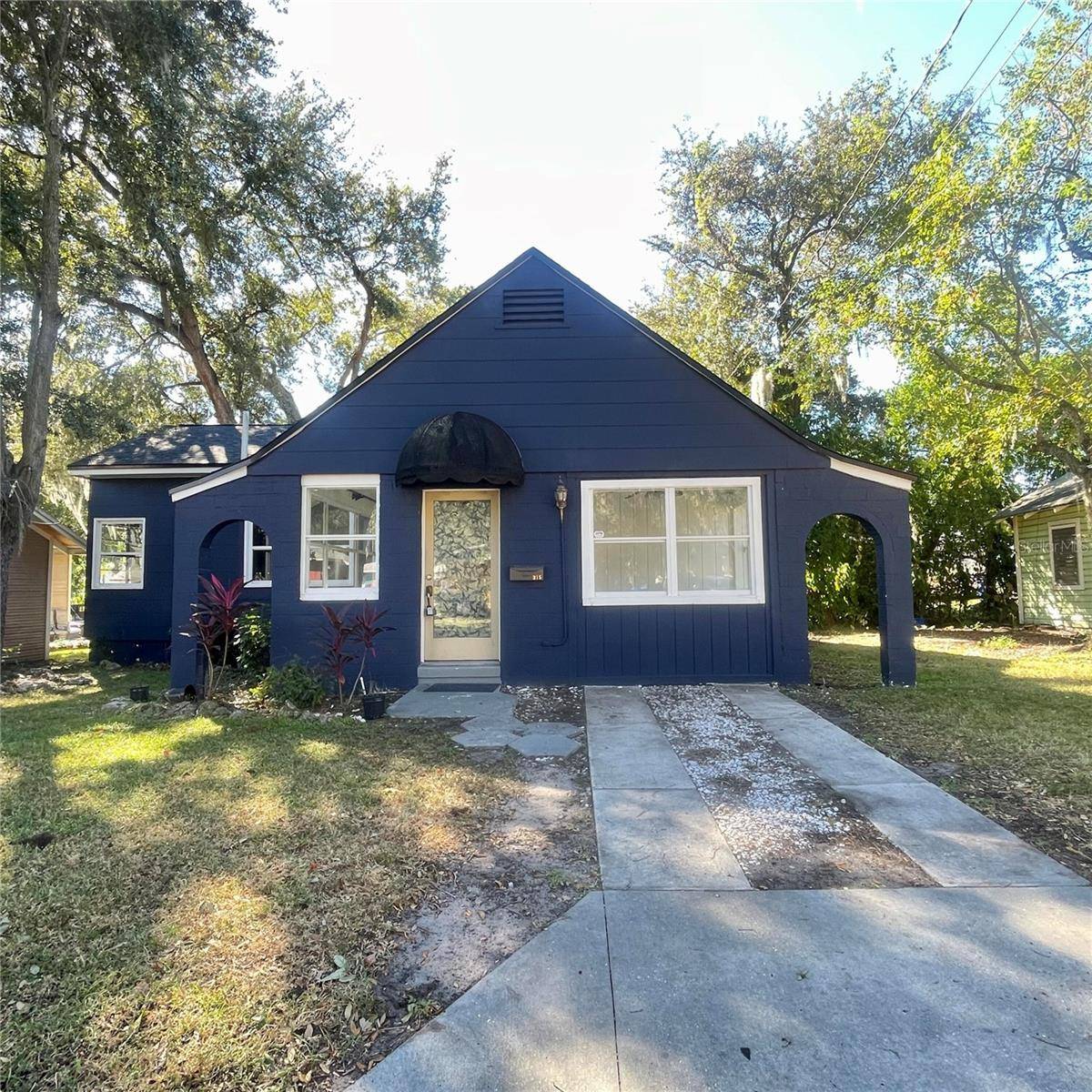 Lakeland, FL 33801,915 E WALNUT ST