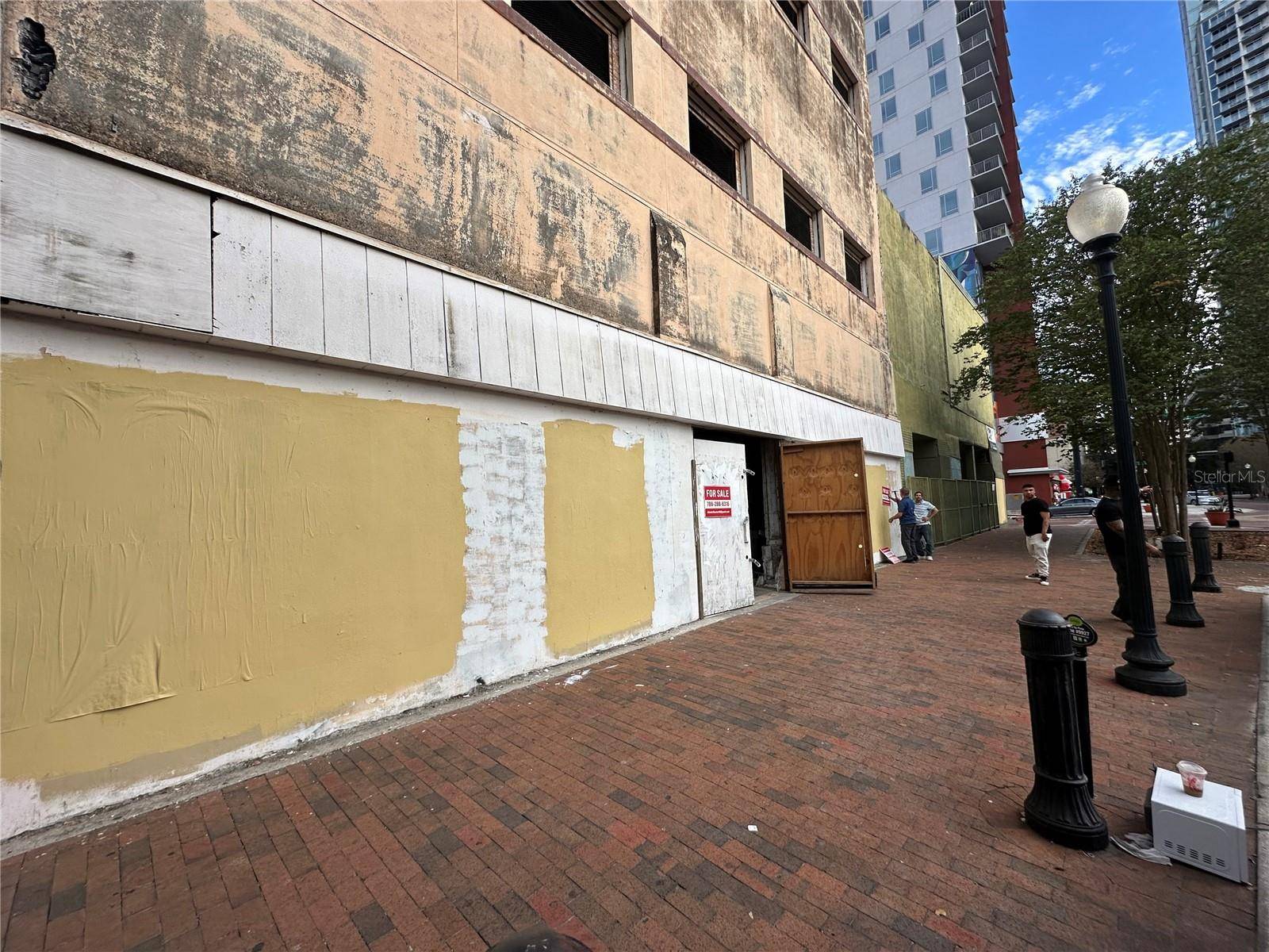 Tampa, FL 33602,1007 N FRANKLIN ST