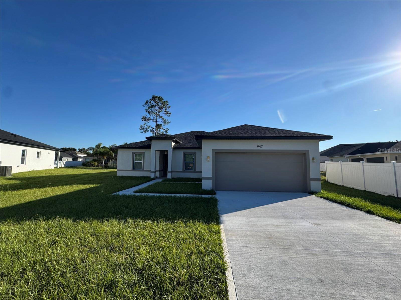 Kissimmee, FL 34758,947 GILLINGHAM CT