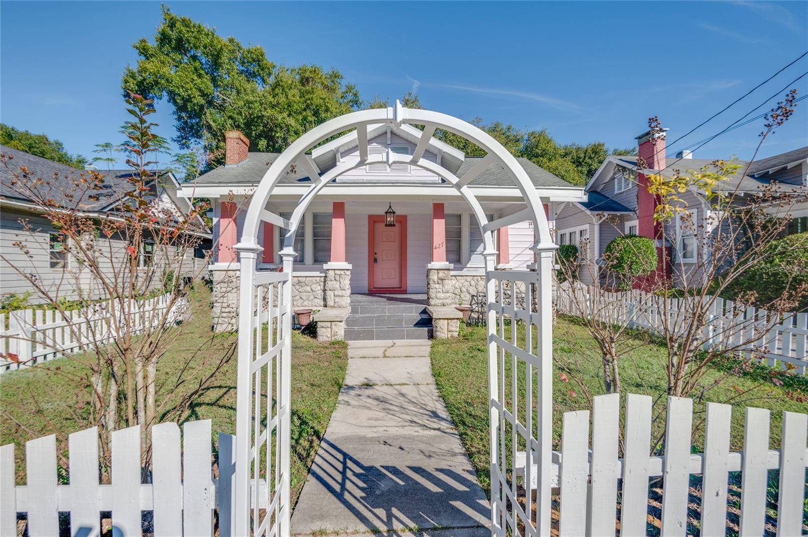 Eustis, FL 32726,427 WASHINGTON AVE