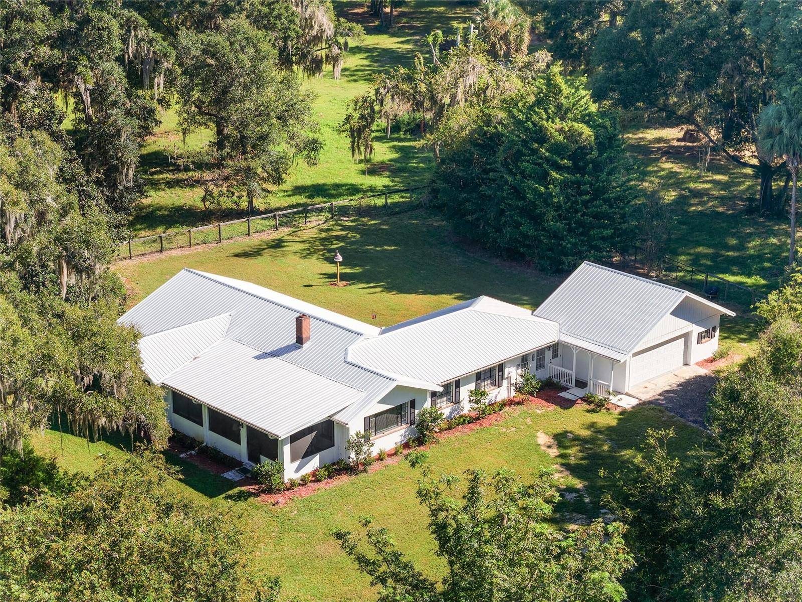 Reddick, FL 32686,17067 NW GAINESVILLE RD