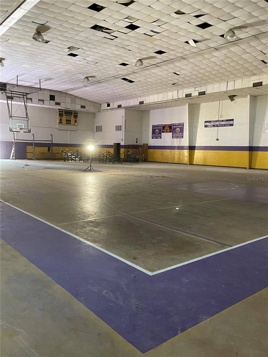 Orlando, FL 32818,2425 N HIAWASSEE RD