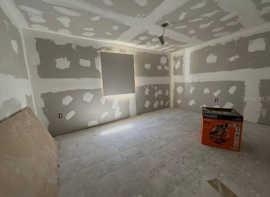 St Petersburg, FL 33709,7066 54TH AVE N