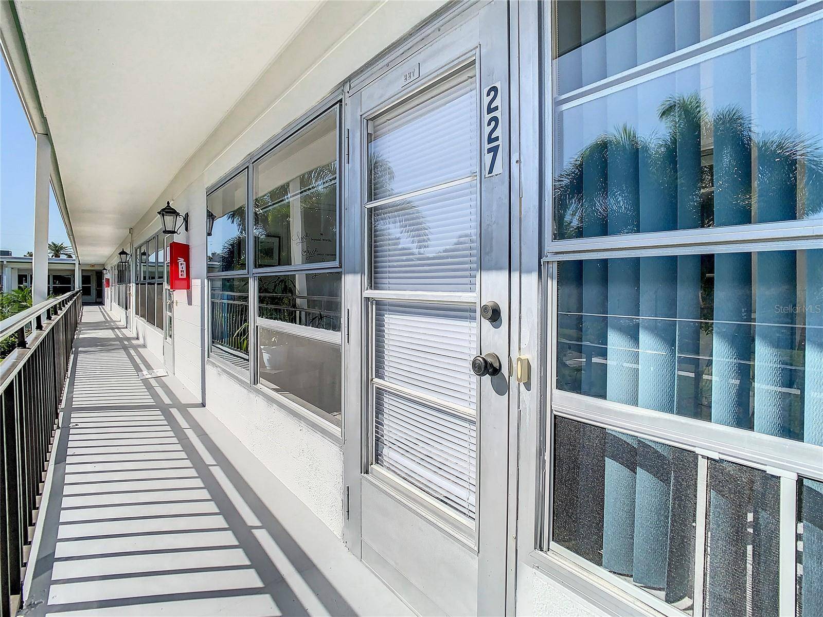 St Petersburg, FL 33713,3100 HARTFORD ST N #227