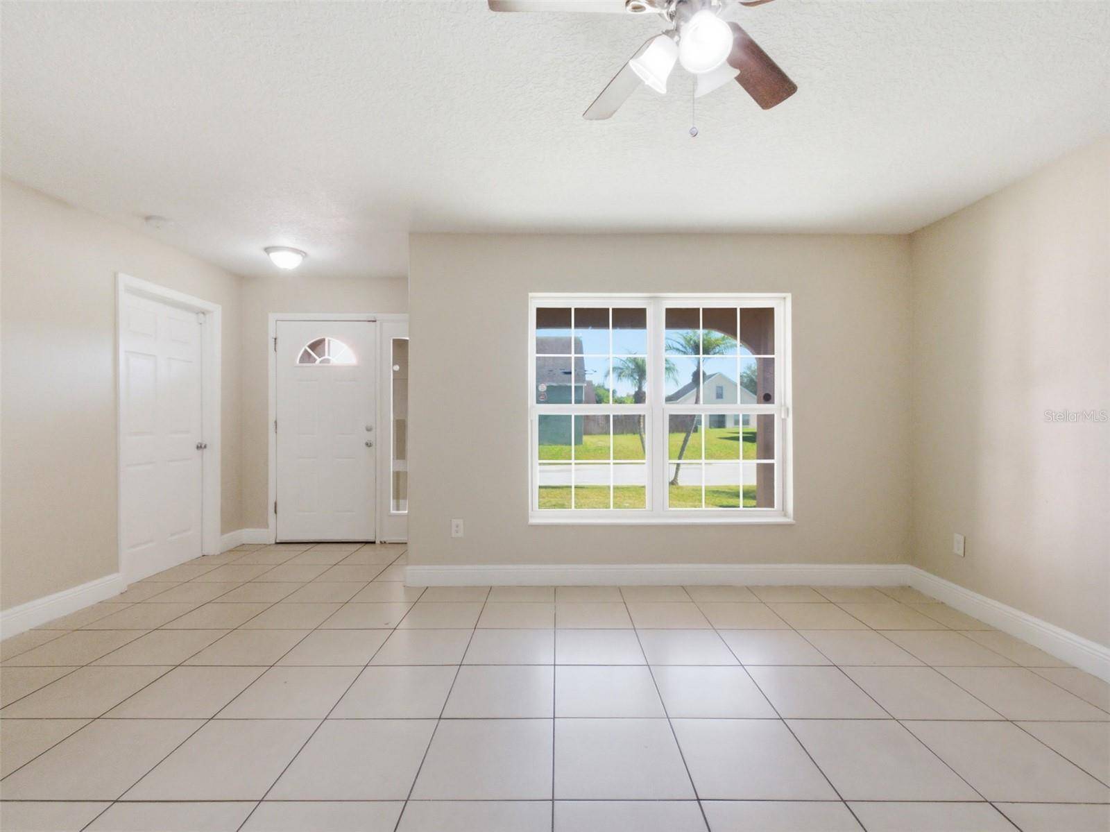 Orlando, FL 32811,618 GRANDIFLORA DR