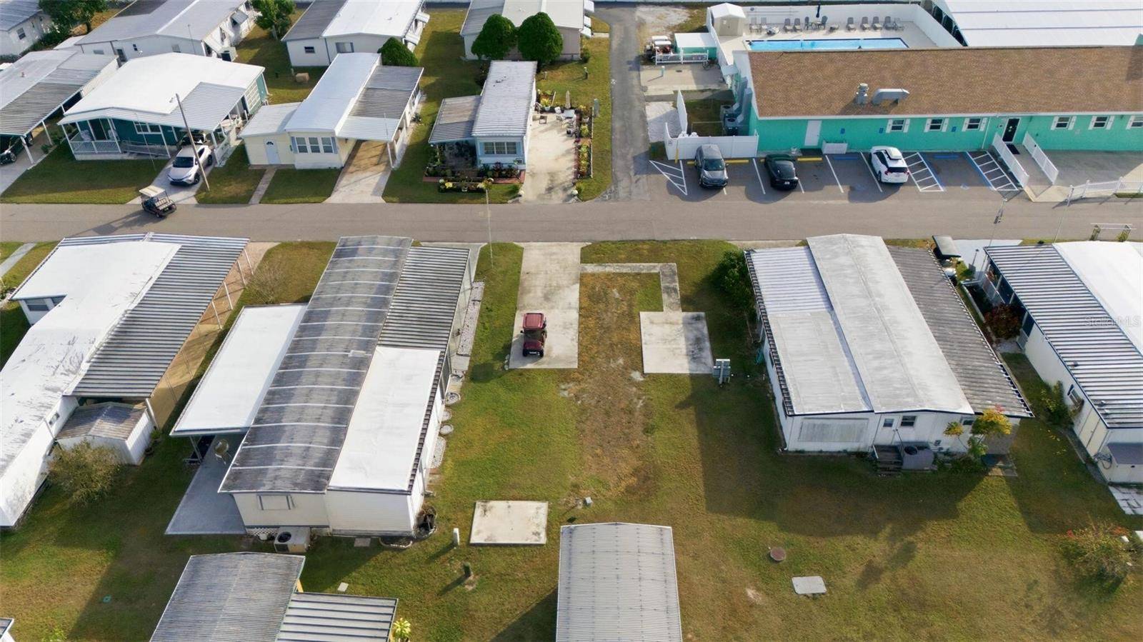 Zephyrhills, FL 33542,38627 LANSING AVE