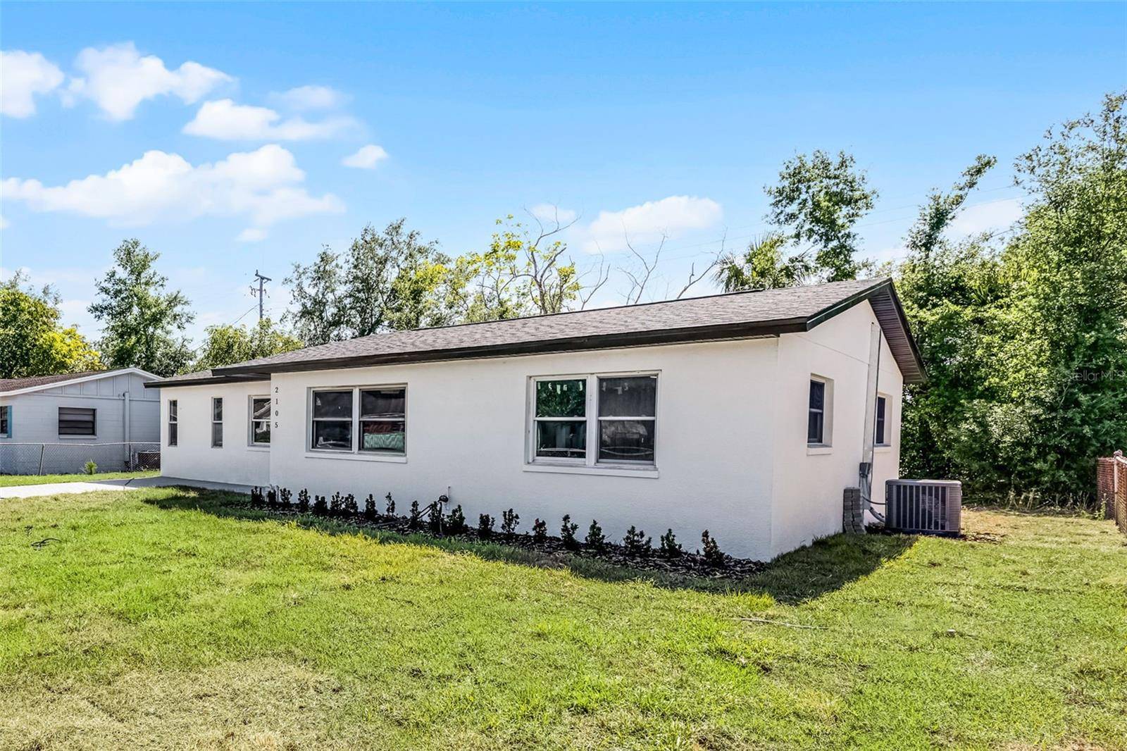 Winter Haven, FL 33881,2105 9TH ST NE