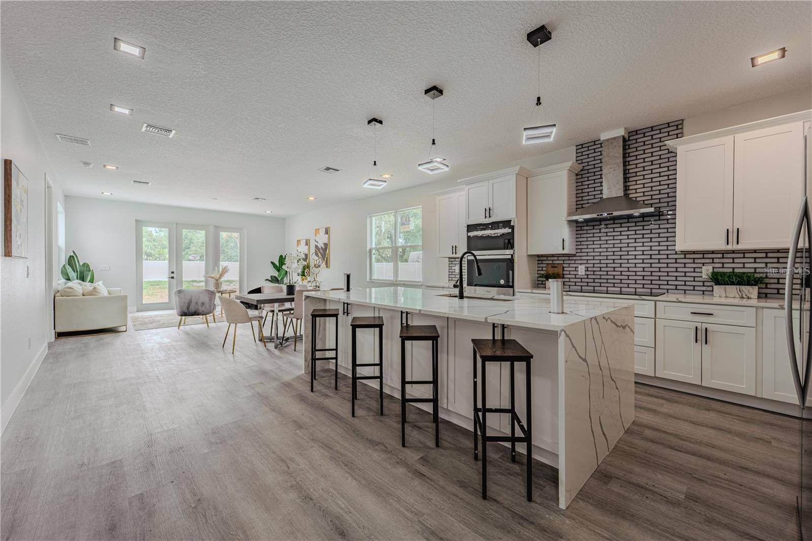 Apopka, FL 32703,53 W 10TH ST