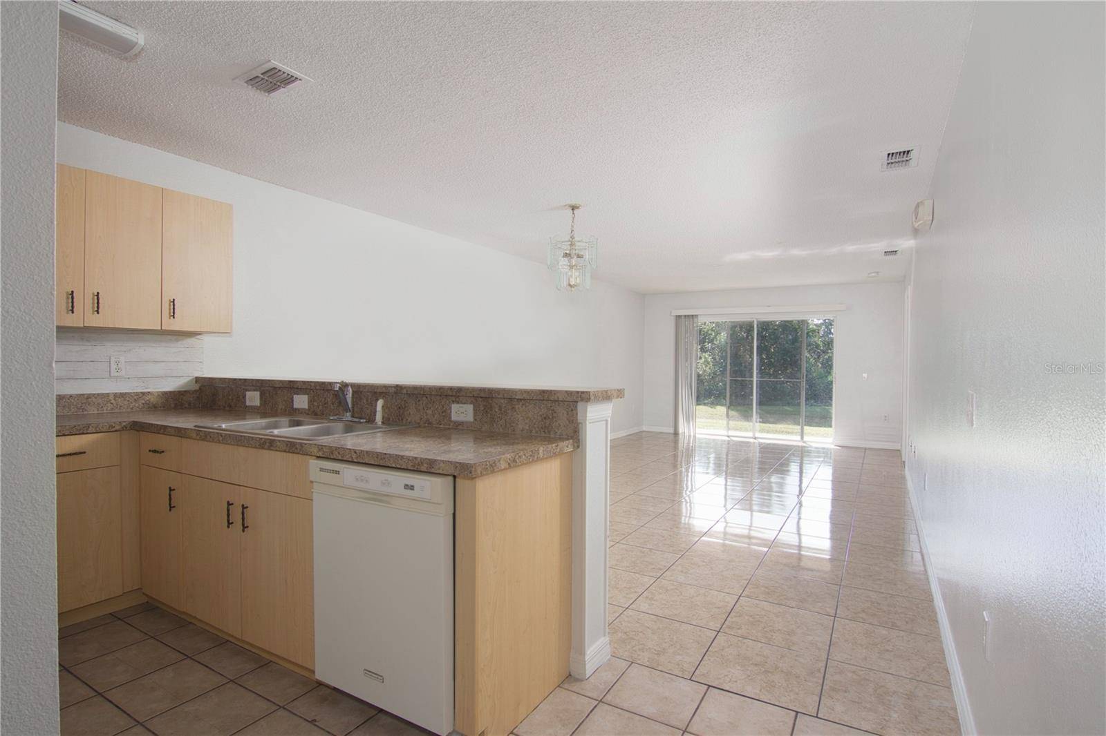 Poinciana, FL 34759,196 OCEAN BLUFF DR