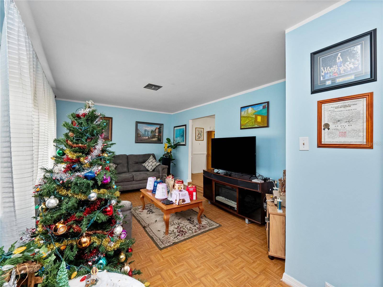 Orlando, FL 32819,7002 CRESTLAKE DR