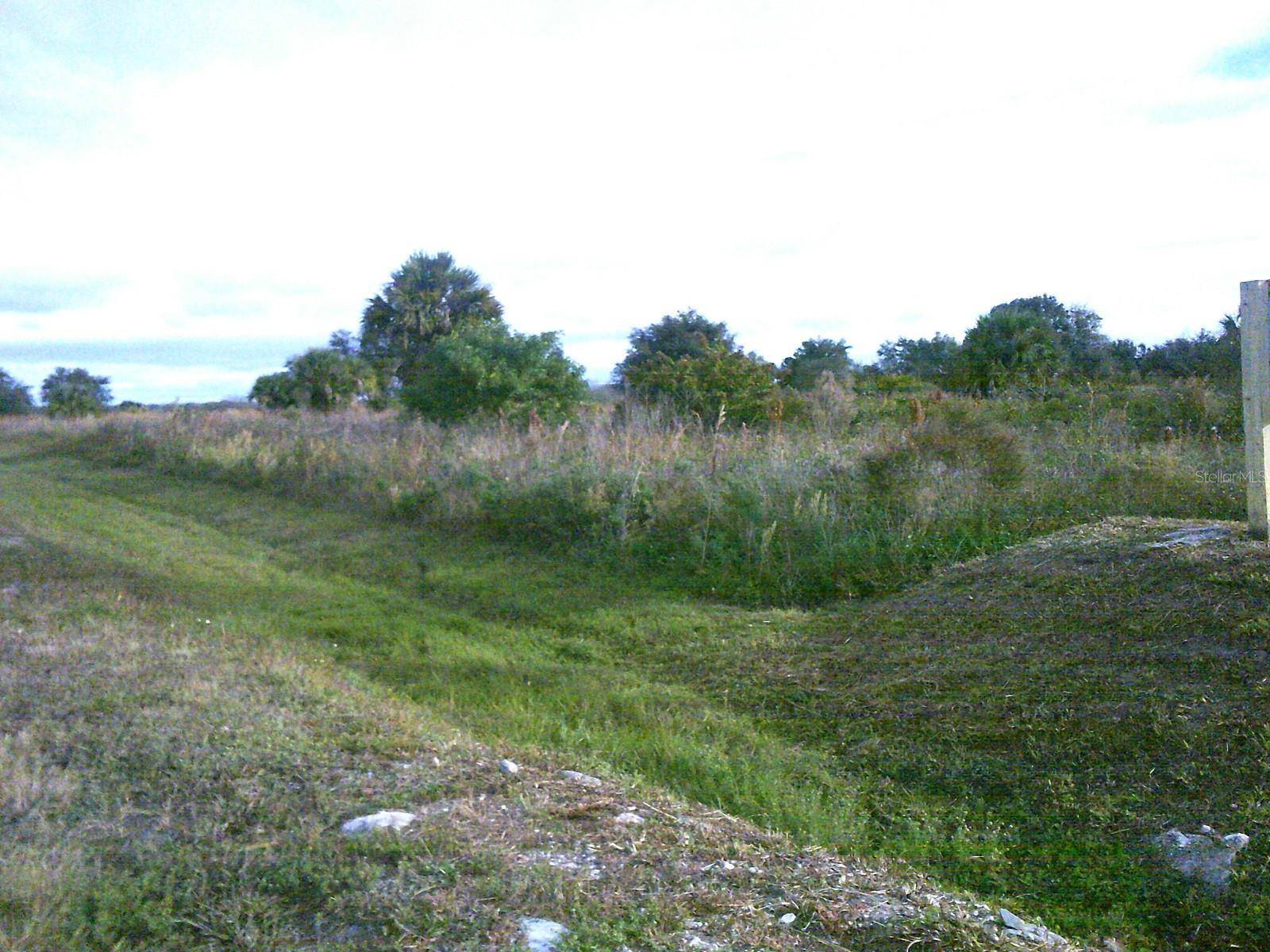 Okeechobee, FL 34972,16781 NW 242ND ST