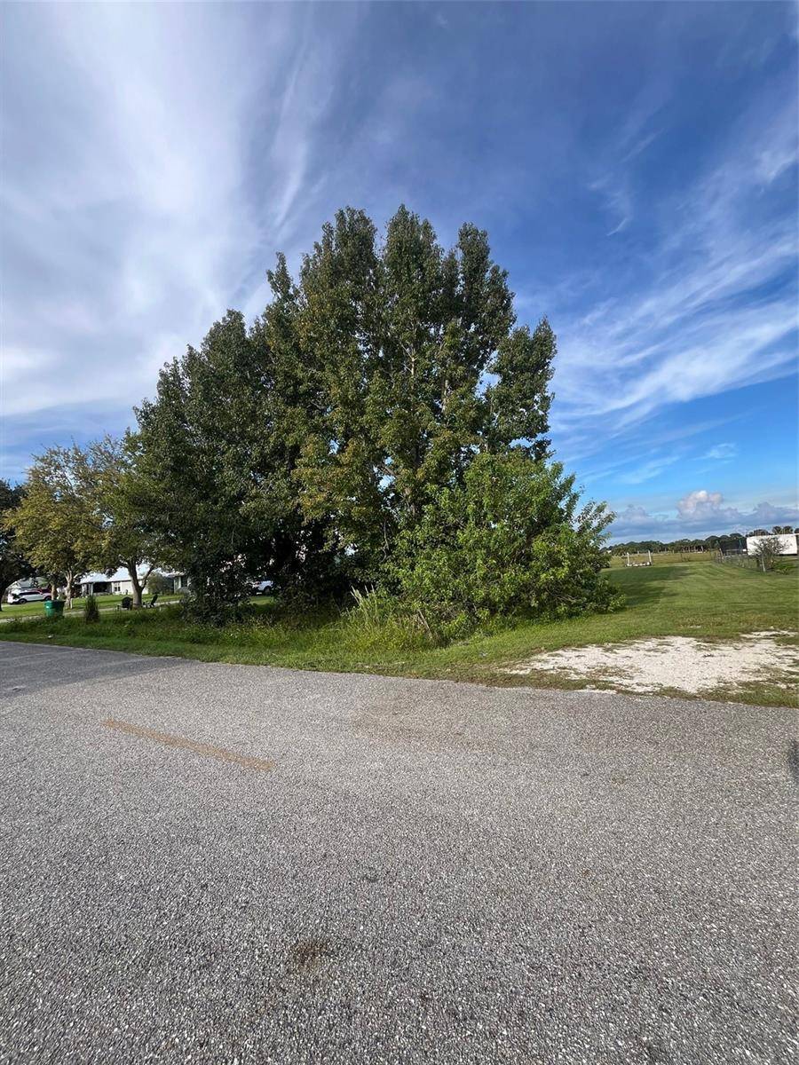 Okeechobee, FL 34974,788 SW 85TH AVE