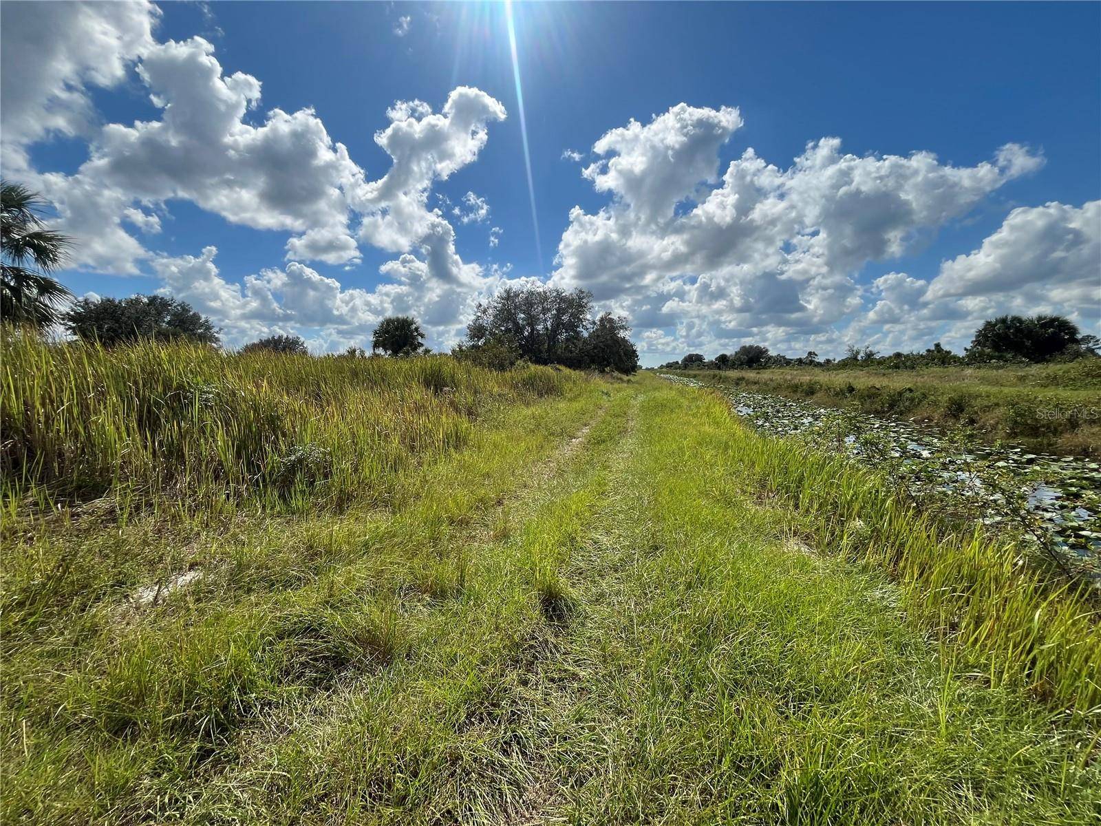 Okeechobee, FL 34972,15187 NW 278TH ST