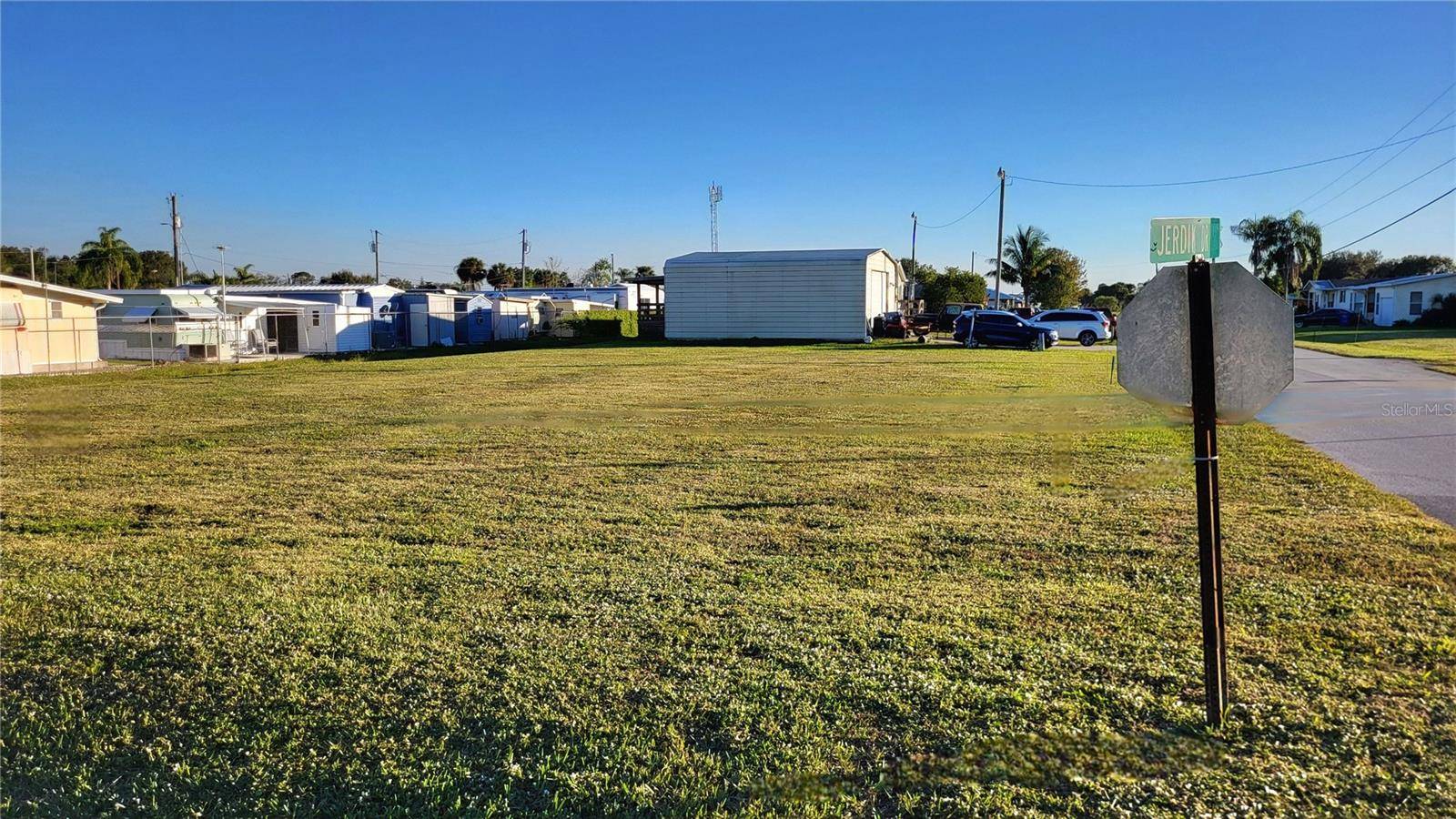 Moore Haven, FL 33471,9990 JERDIK DR NW