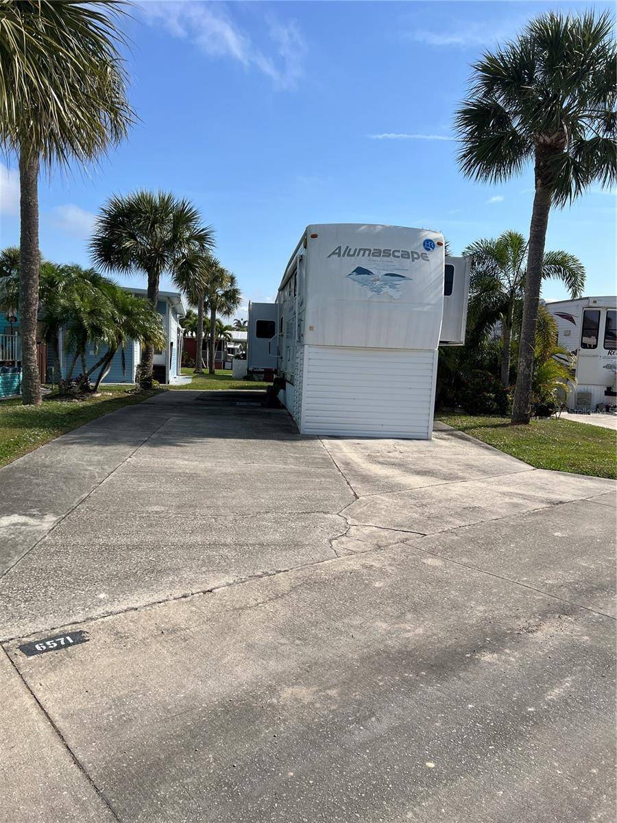 Okeechobee, FL 34974,6571 SE 55TH ST