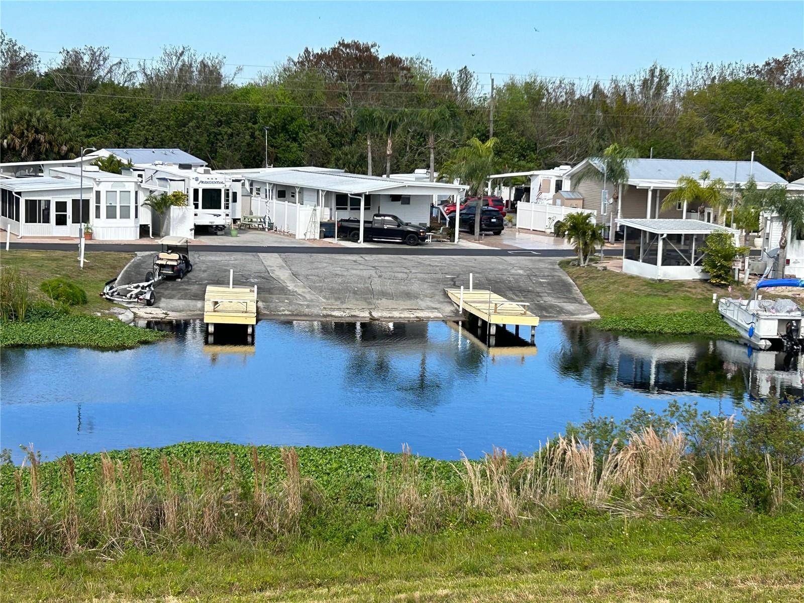 Okeechobee, FL 34974,7950 STATE ROAD 78 W #322