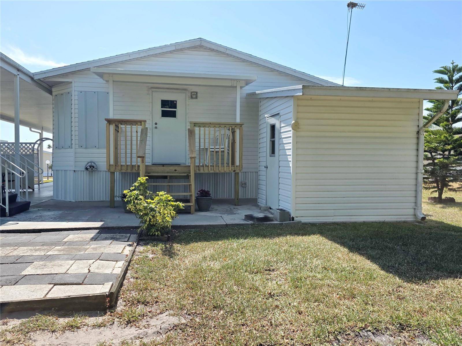 Okeechobee, FL 34974,1601 US HIGHWAY 441 SE #24