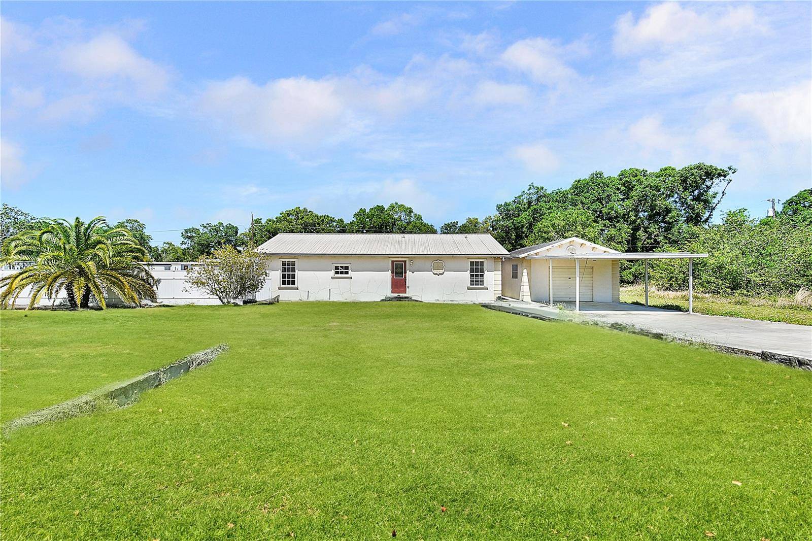 Okeechobee, FL 34974,6785 7TH ST
