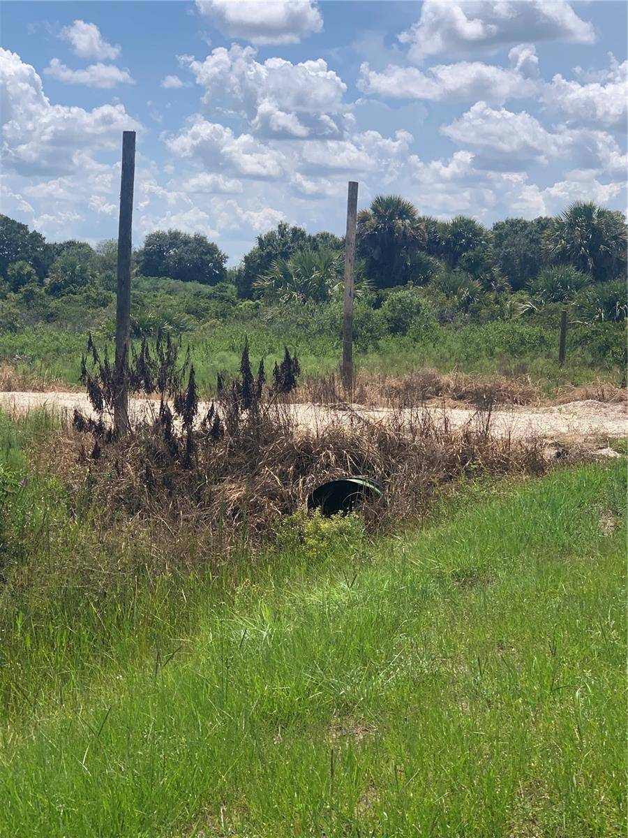 Okeechobee, FL 34972,19882 NW 258TH ST