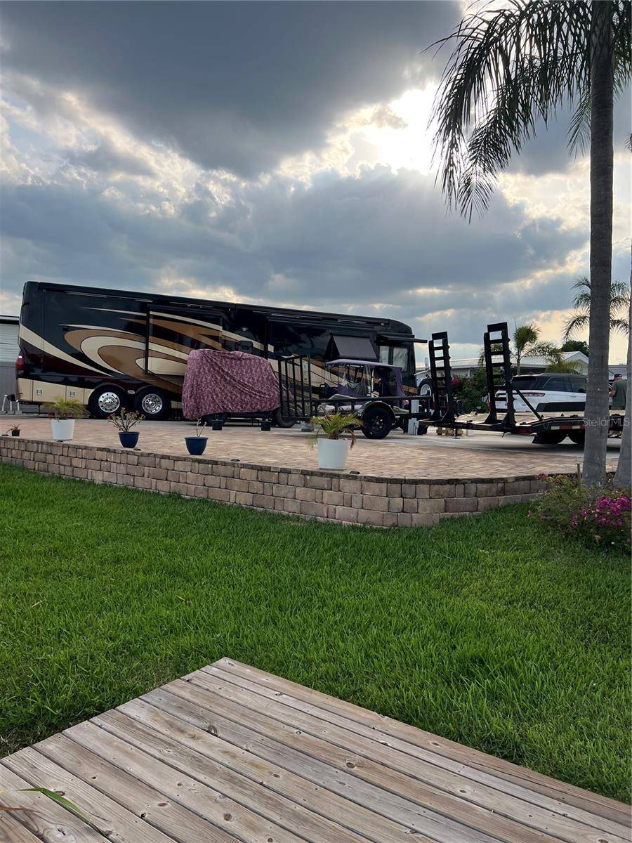 Okeechobee, FL 34974,7950 STATE ROAD 78 W #49