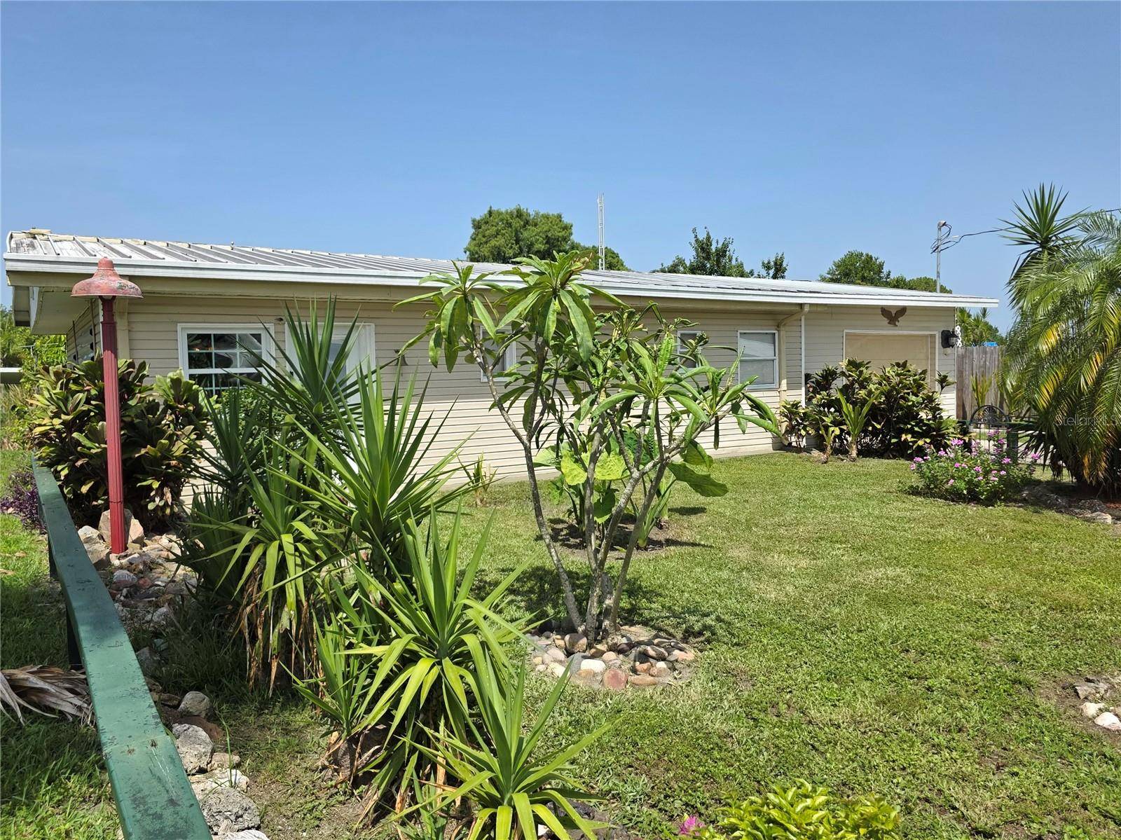 Okeechobee, FL 34974,1209 5TH ST