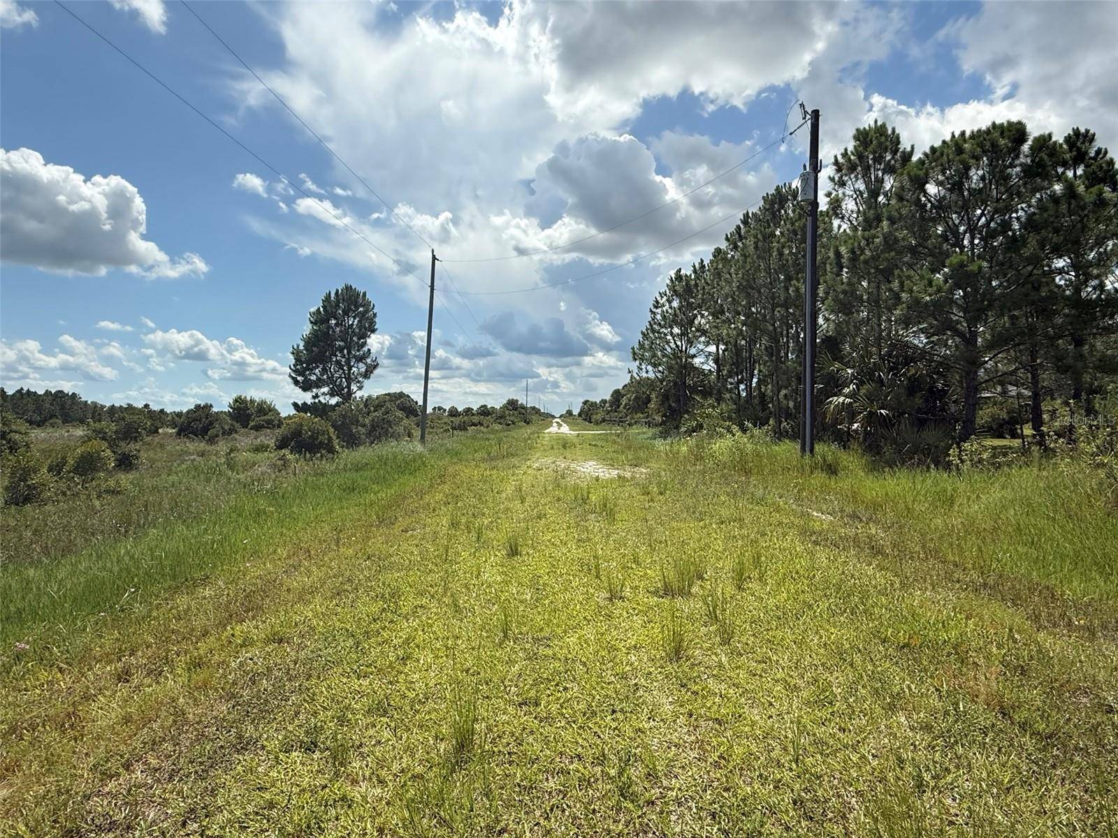 Okeechobee, FL 34972,20376 NW 278TH ST