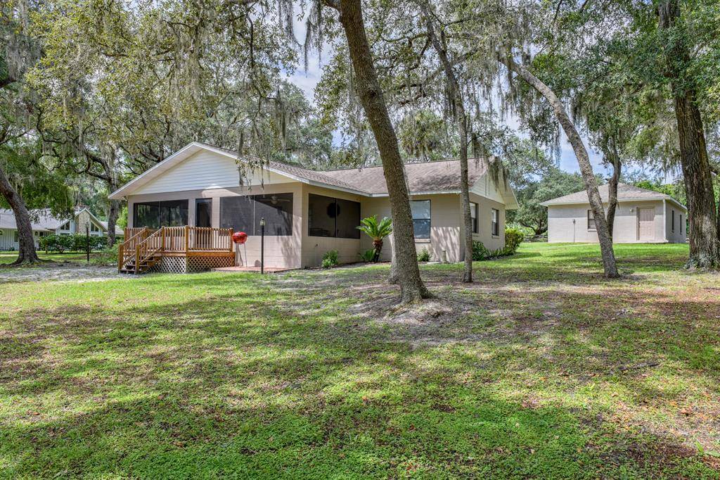 Ocklawaha, FL 32179,9061 SE 180th AVE