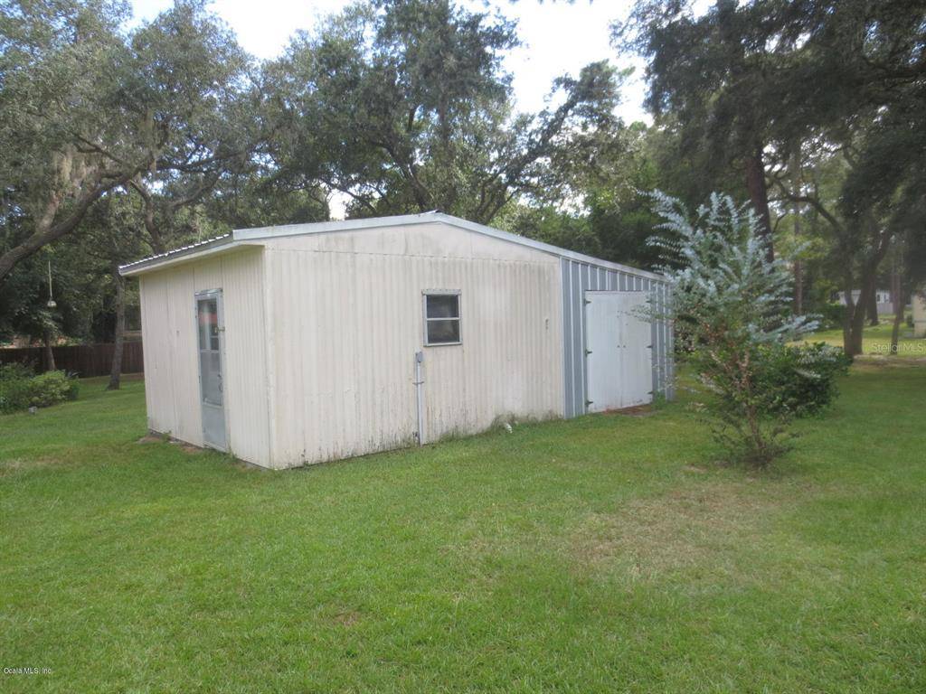 Silver Springs, FL 34488,2040 SE 172nd AVE