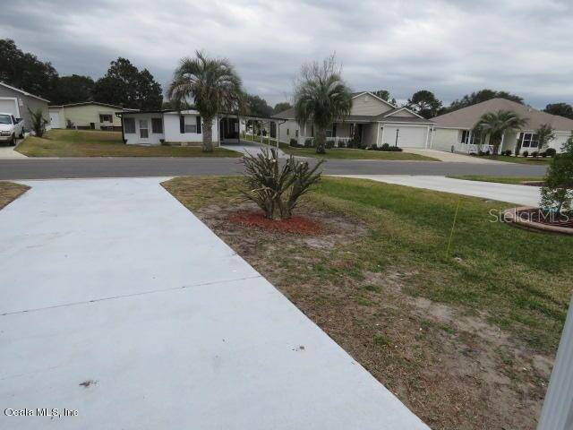 Lady Lake, FL 32159,741 Royal Palm AVE