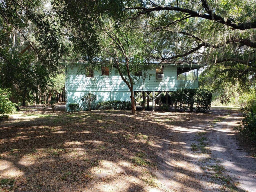 Ocklawaha, FL 32179,19332 SE 97th PL