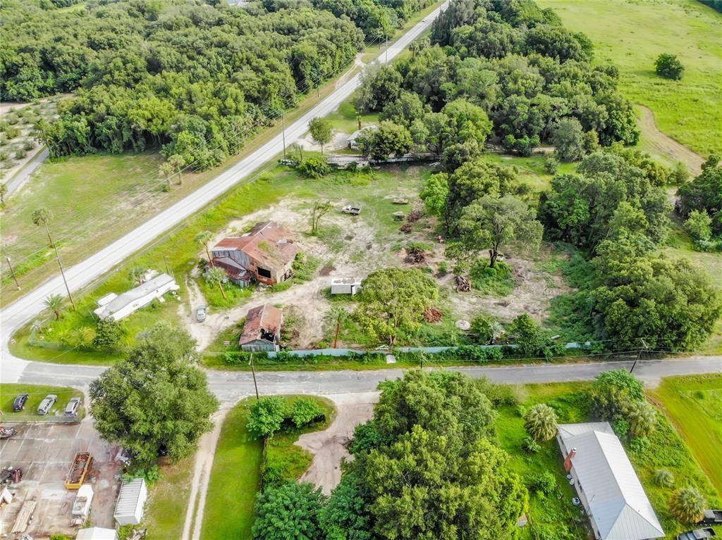 Weirsdale, FL 32195,16235 S HIGHWAY 25