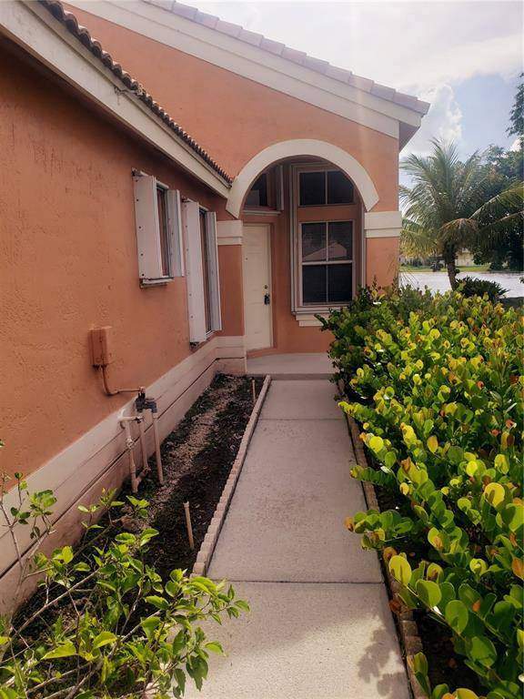 Weston, FL 33327,936 SAVANNAH FALLS DR