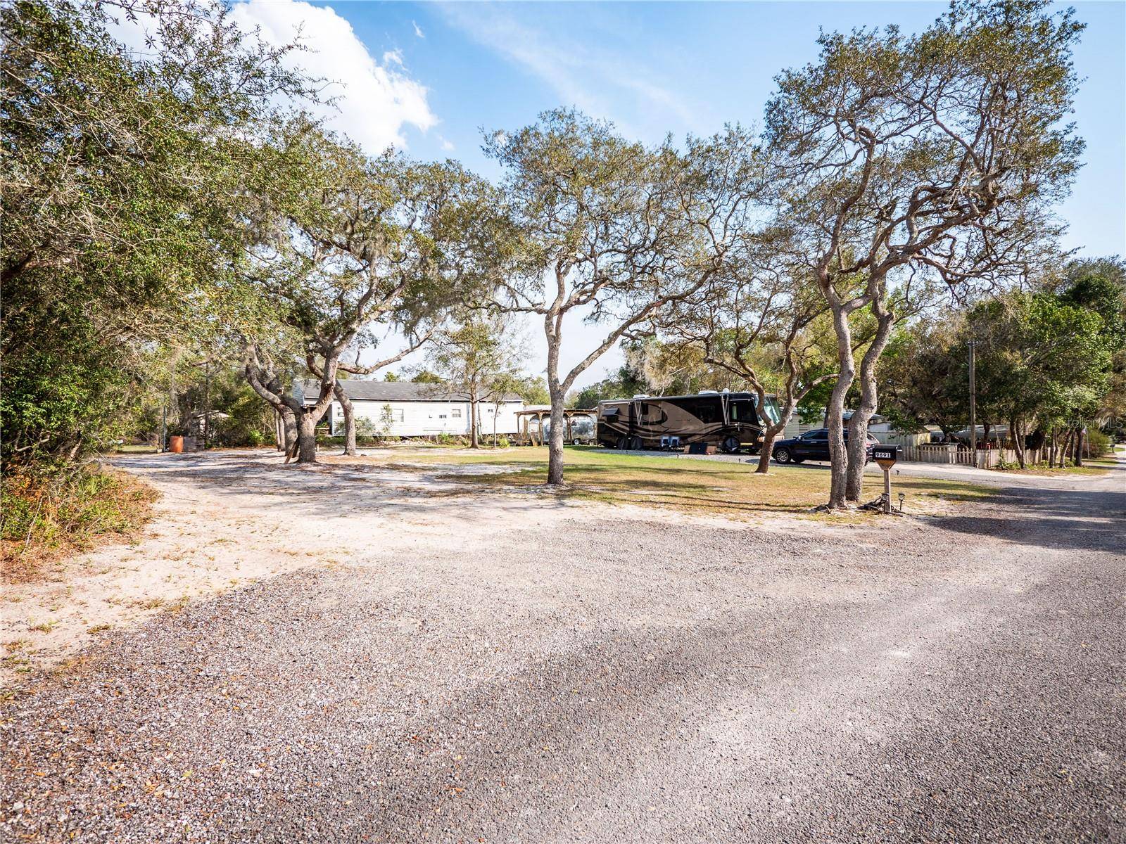 Salt Springs, FL 32134,9691 NE 300TH CT